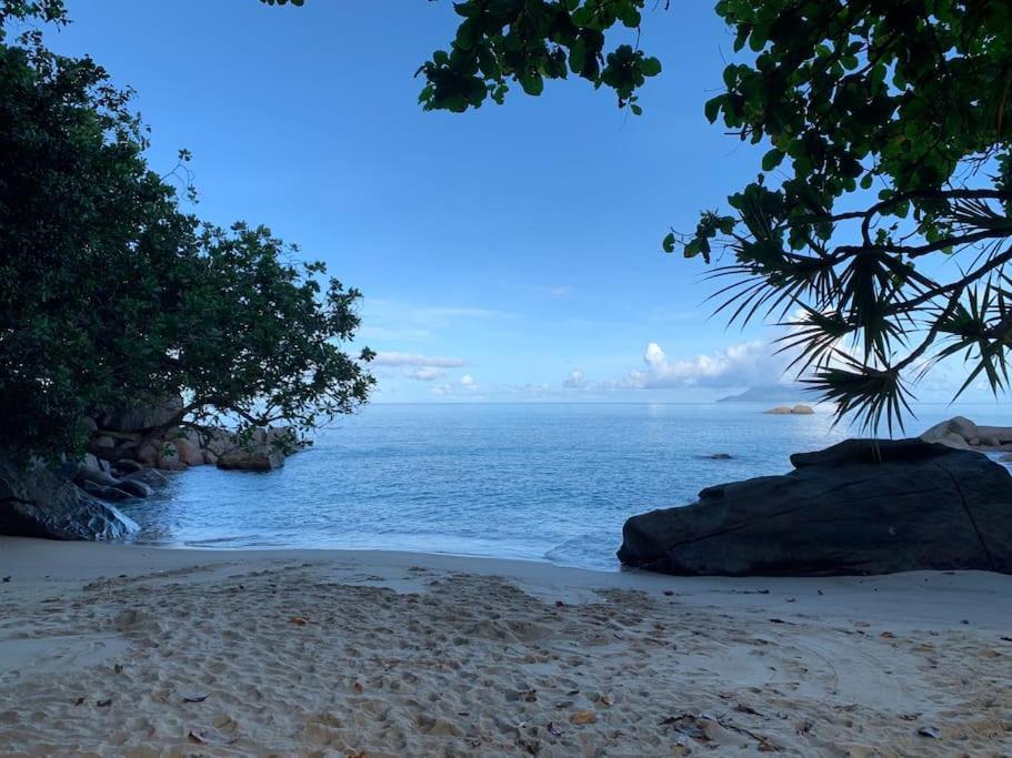 Crystal Seychelles Seaview Upper Floor Glacis (Mahe)